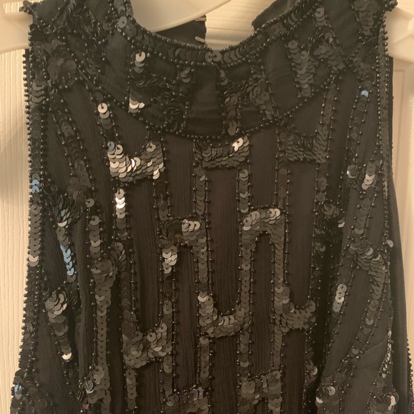 Formal dress - Picture 4 of 6